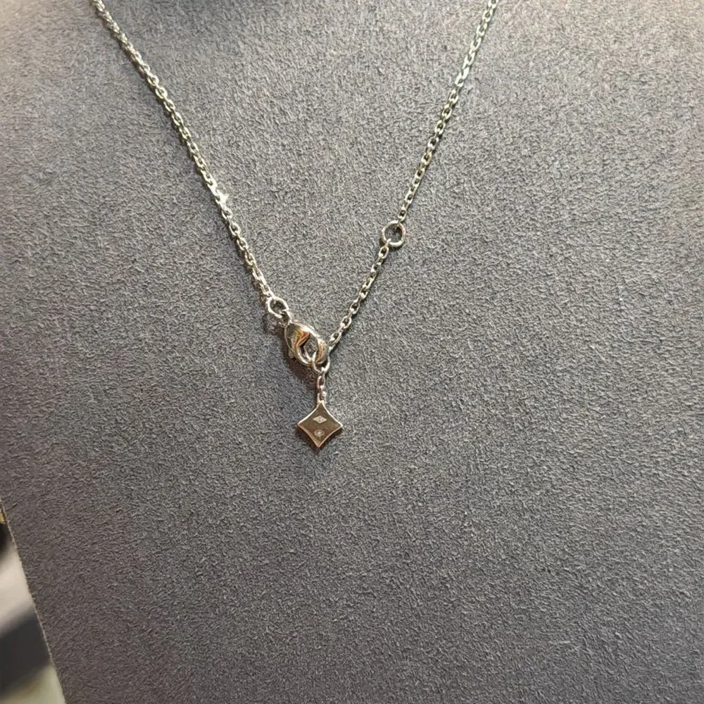 Authentic Louis Vuitton Idylle Blossom 18k white gold Diamond Necklace